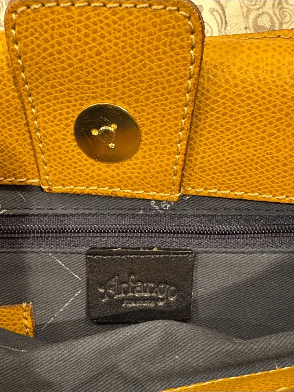 Women's Structured Leather Tote Bag in Tan